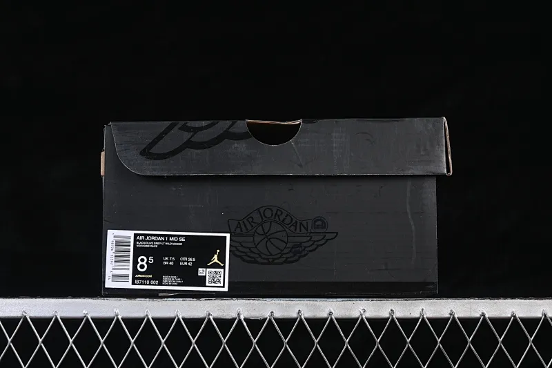 All categories Air Jordan Jordan series basketball shoes Air Jordan 1 Mid G version pure original Air Jordan 1 Mid AJ1 Joe 1 milk tea mocha mid-top cultural casual sneakers IB7110-002